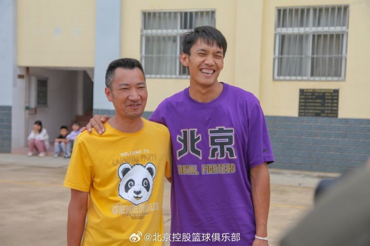 那一封信的故事還在延續(xù) 矣進宏母校的師生們來到北京了！