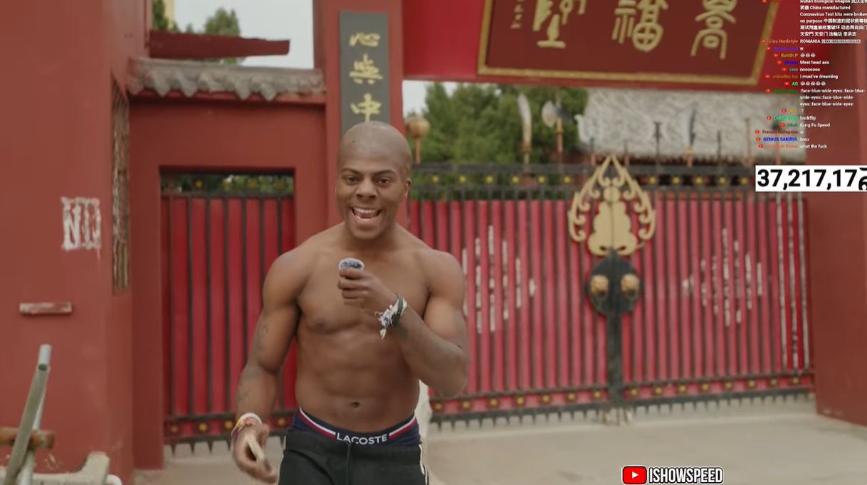 光頭造型！Speed中國(guó)行來(lái)到鄭州少林寺，上香拜佛學(xué)功夫