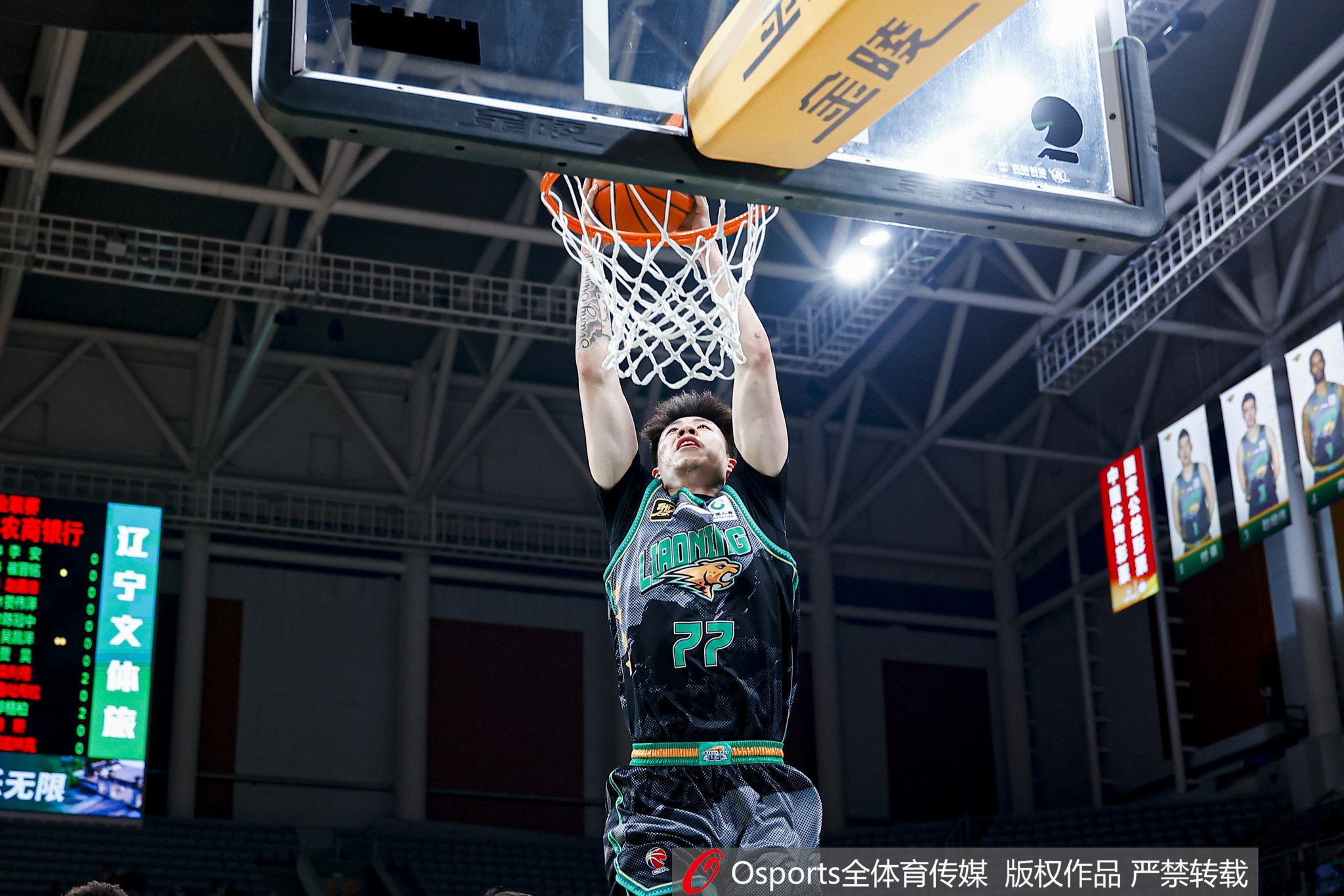 合理且高效！張鎮(zhèn)麟出場(chǎng)24分鐘10中6得12分&送6助攻 正負(fù)值+28